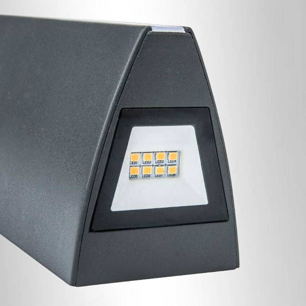 Ray Collection | Outdoor Wall Lantern with Warm Light | Modern Metal and Glass Design for Outdoor Spaces 6