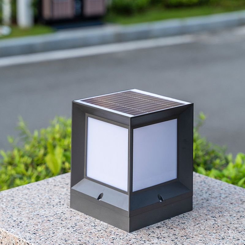 Elegant Solar Outdoor Lamp | Modern Metal Design with Motion Sensor for Enhanced Security in Gardens and Pathways 5