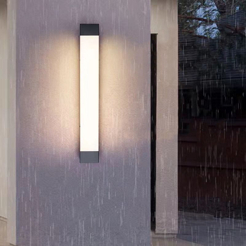 Minimalist Outdoor Wall Lamp with IP65 Rating | Versatile Lighting for Indoor and Outdoor Spaces 1