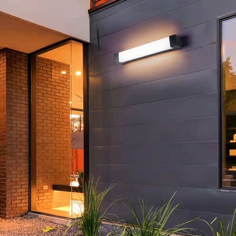 Minimalist Outdoor Wall Lamp with IP65 Rating | Versatile Lighting for Indoor and Outdoor Spaces 2