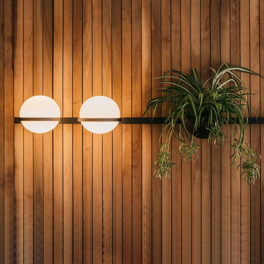 Modern Solar Outdoor Wall Lamp with Plant Pot | Weather-Resistant Design for Garden Ambiance 2
