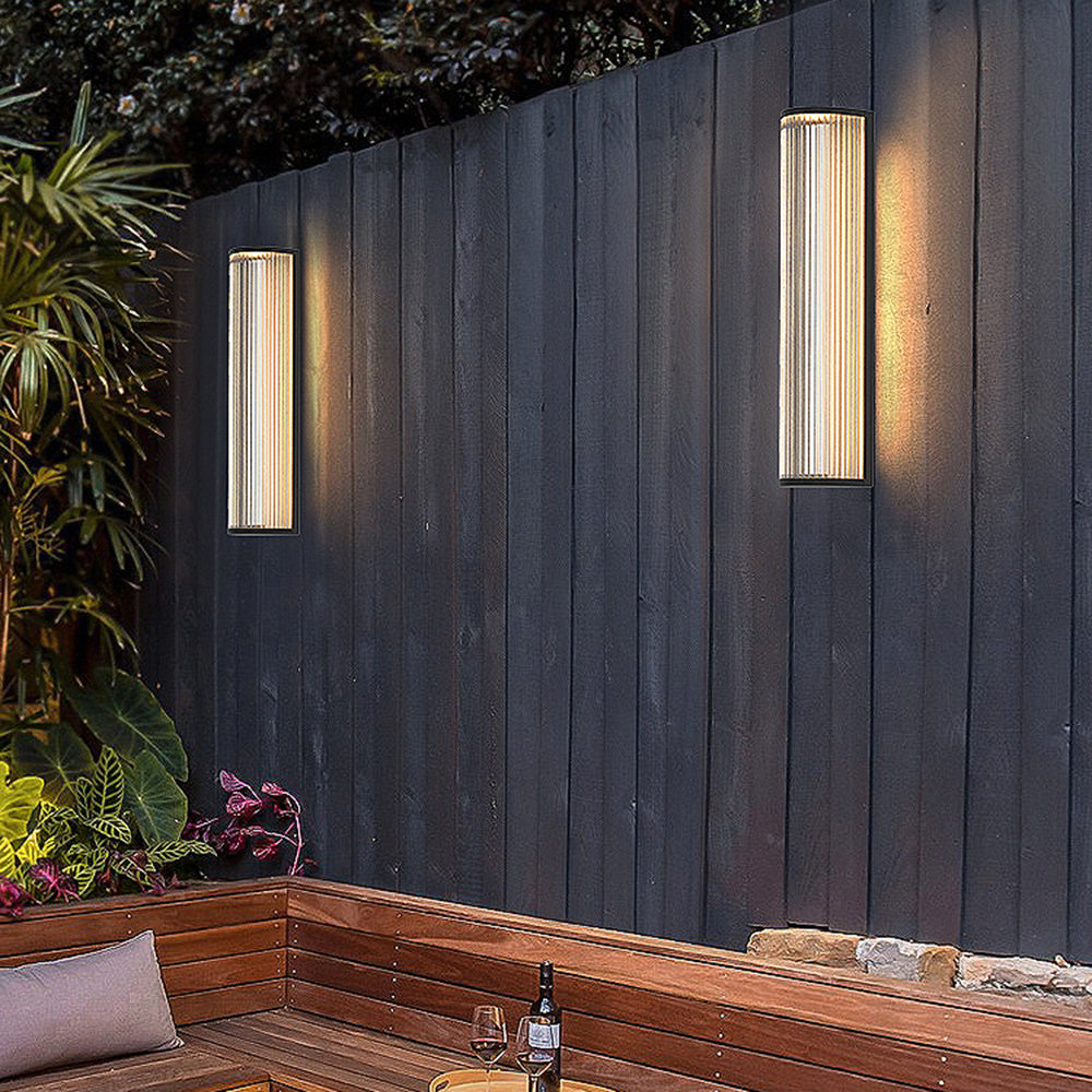 Ray Collection | Modern Outdoor Wall Lamp with IP65 Rating | Durable & Stylish Exterior Lighting for All-Weather Use 3