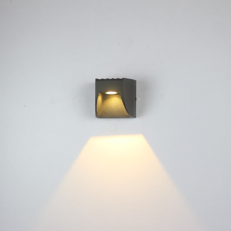 Ray Collection | Modern Outdoor Wall Lamp with IP65 Rating | Sleek Metal Design for Cozy Illumination 0