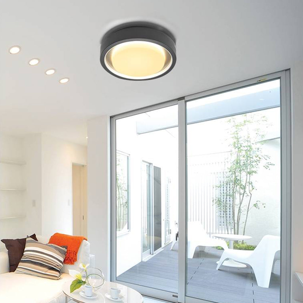 Ray Collection | Modern Outdoor Wall Lantern with Warm Light | Durable IP65 Rated for Elegant Outdoor Illumination 3