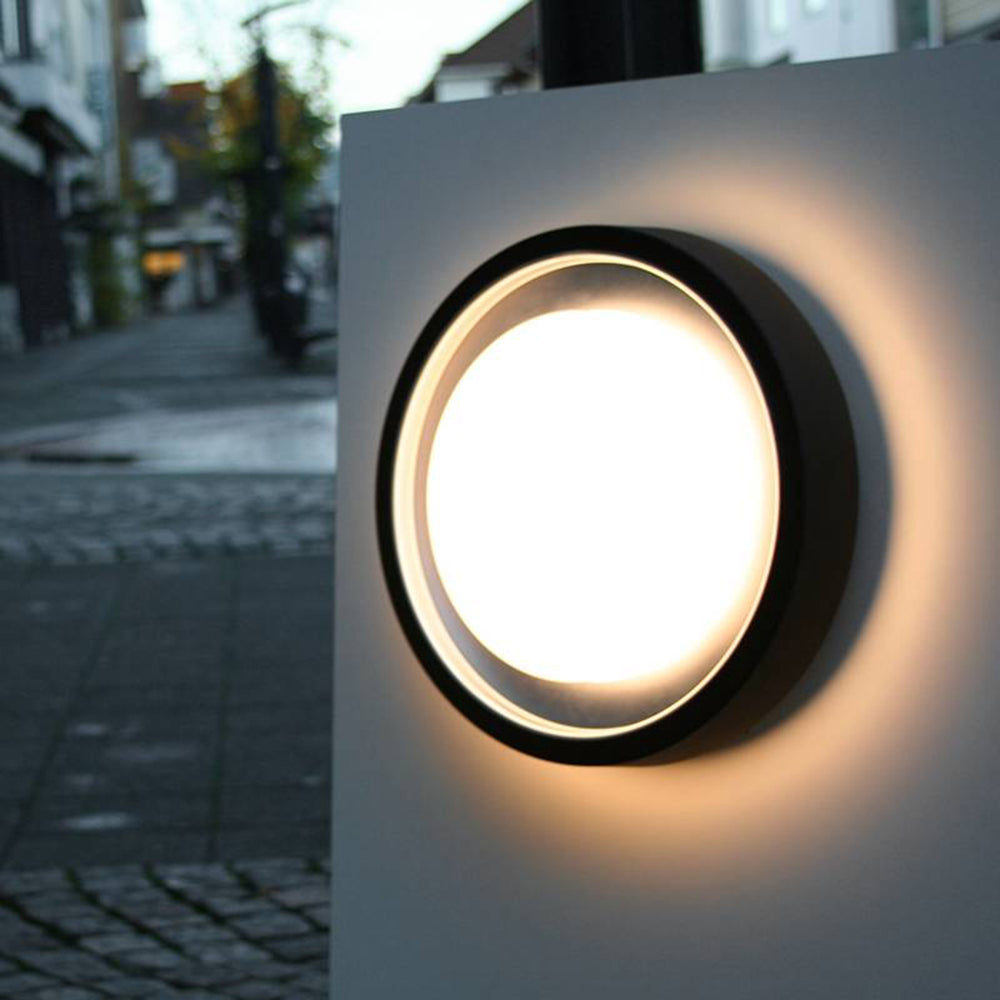 Ray Collection | Modern Outdoor Wall Lantern with Warm Light | Durable IP65 Rated for Elegant Outdoor Illumination 5