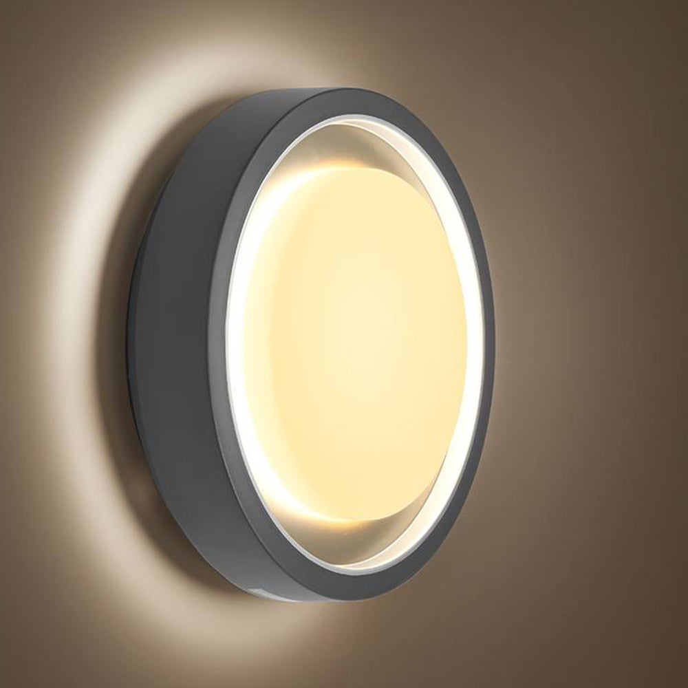 Ray Collection | Modern Outdoor Wall Lantern with Warm Light | Durable IP65 Rated for Elegant Outdoor Illumination 6
