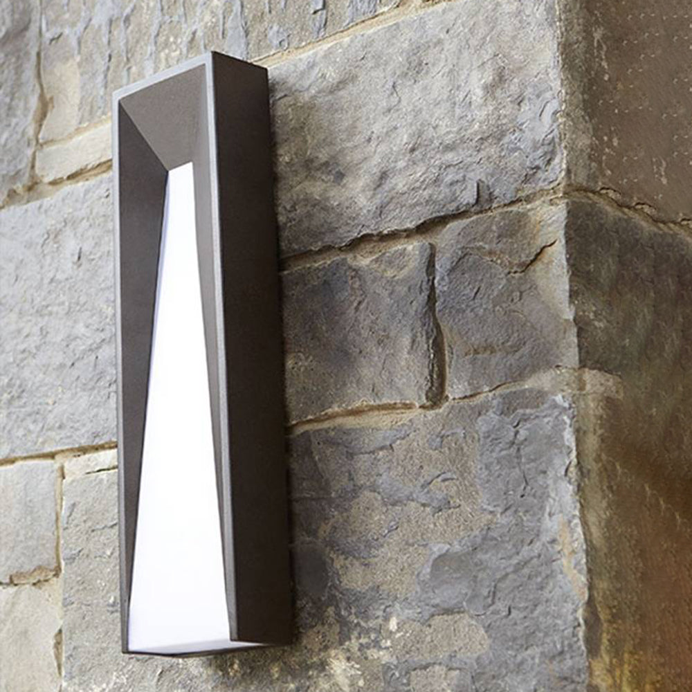 Ray Collection | Outdoor Wall Lamp with IP65 Rating | Durable Metal Design for All-Weather Use 2