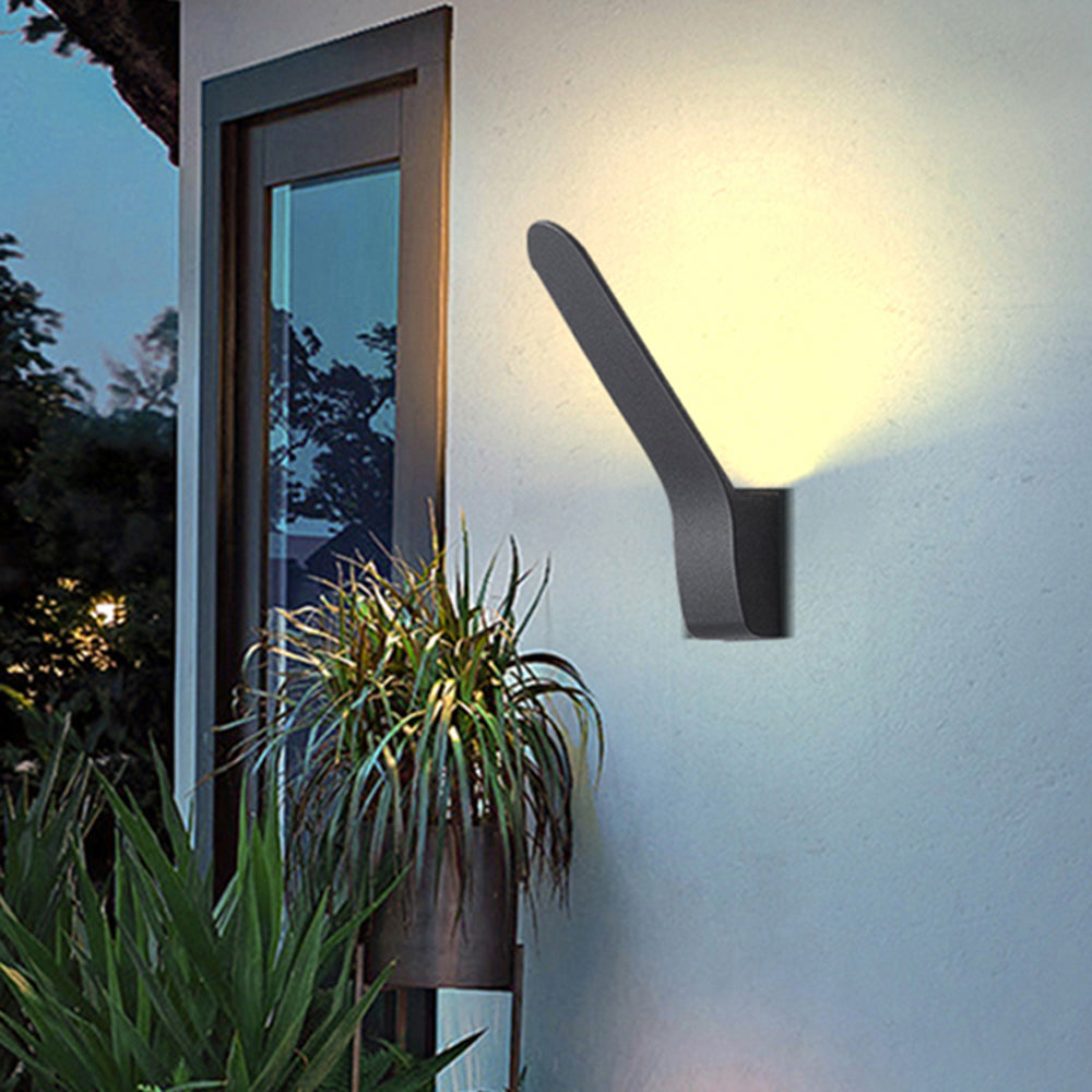 Ray Collection | Outdoor Wall Lamp with IP65 Rating | Minimalist Metal and Glass Design for Elegant Illumination 0