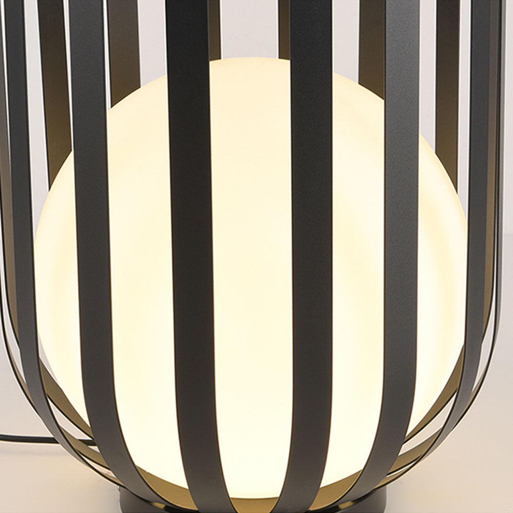 Ray Collection | Solar Outdoor Floor Lamp with Modern Design | Stylish Lighting for Outdoor Spaces 6
