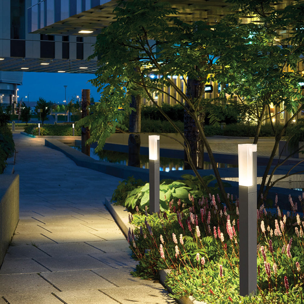 Ray Collection | Solar Pathway Lights with Motion Sensor | Elegant Design for Eco-Friendly Outdoor Illumination 3